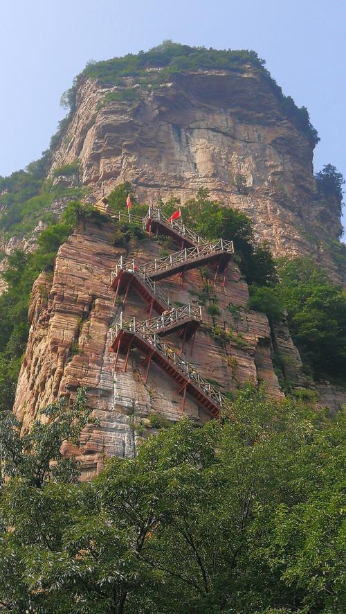 王相岩1.jpg